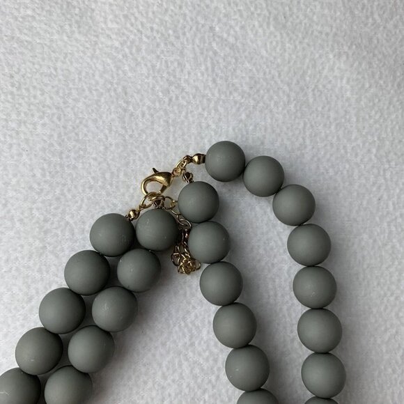 Pink Gray Layered Beaded Necklace Statement Fashion Acrylic - Picture 4 of 5